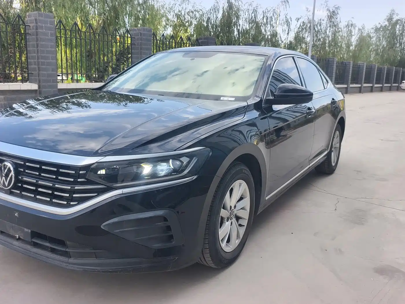Volkswagen Passat 2022 280TSI Business Edition