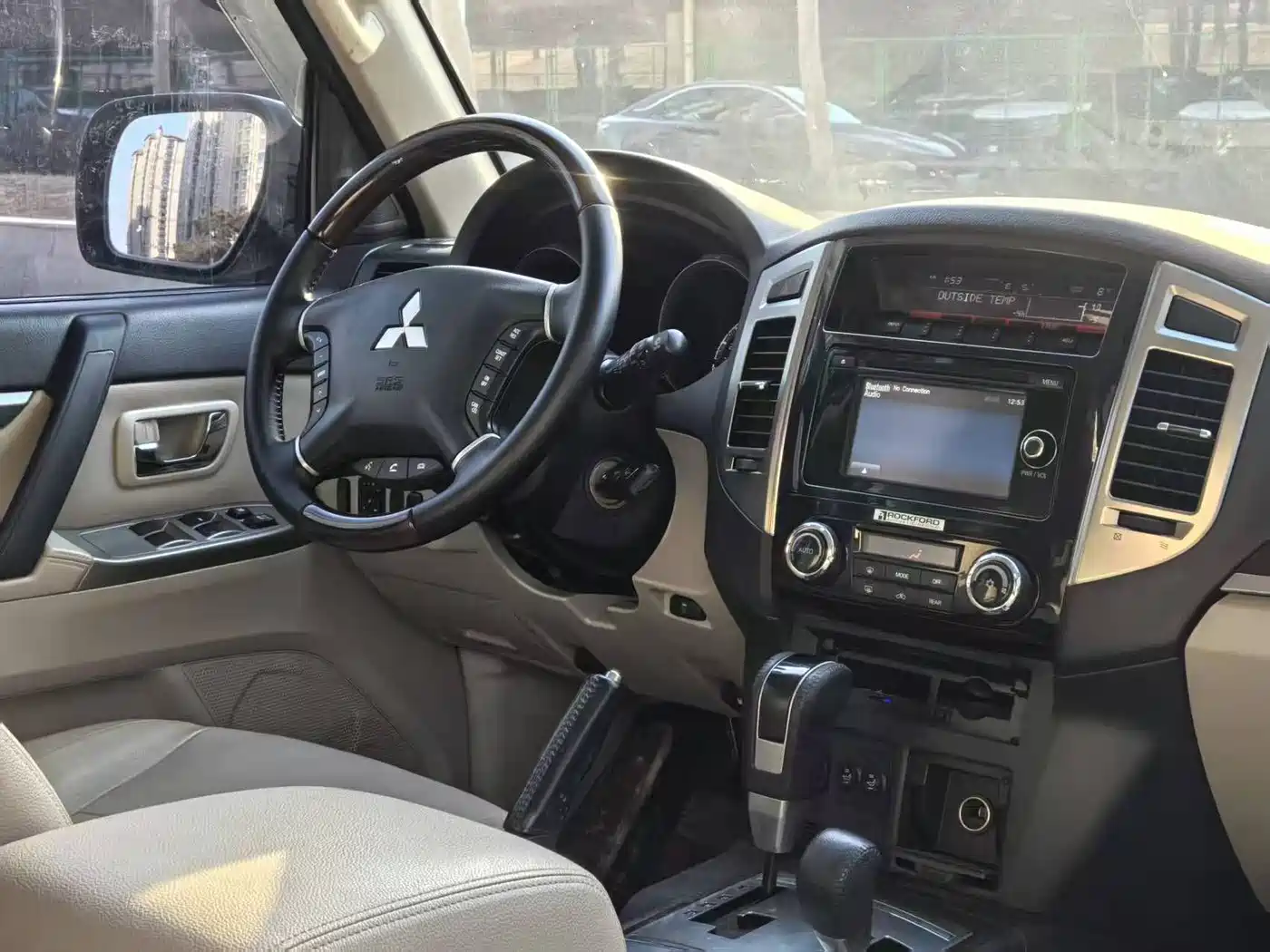 Mitsubishi Pajero (Import) 2018 3.0L Automatic Premium Edition фото 10