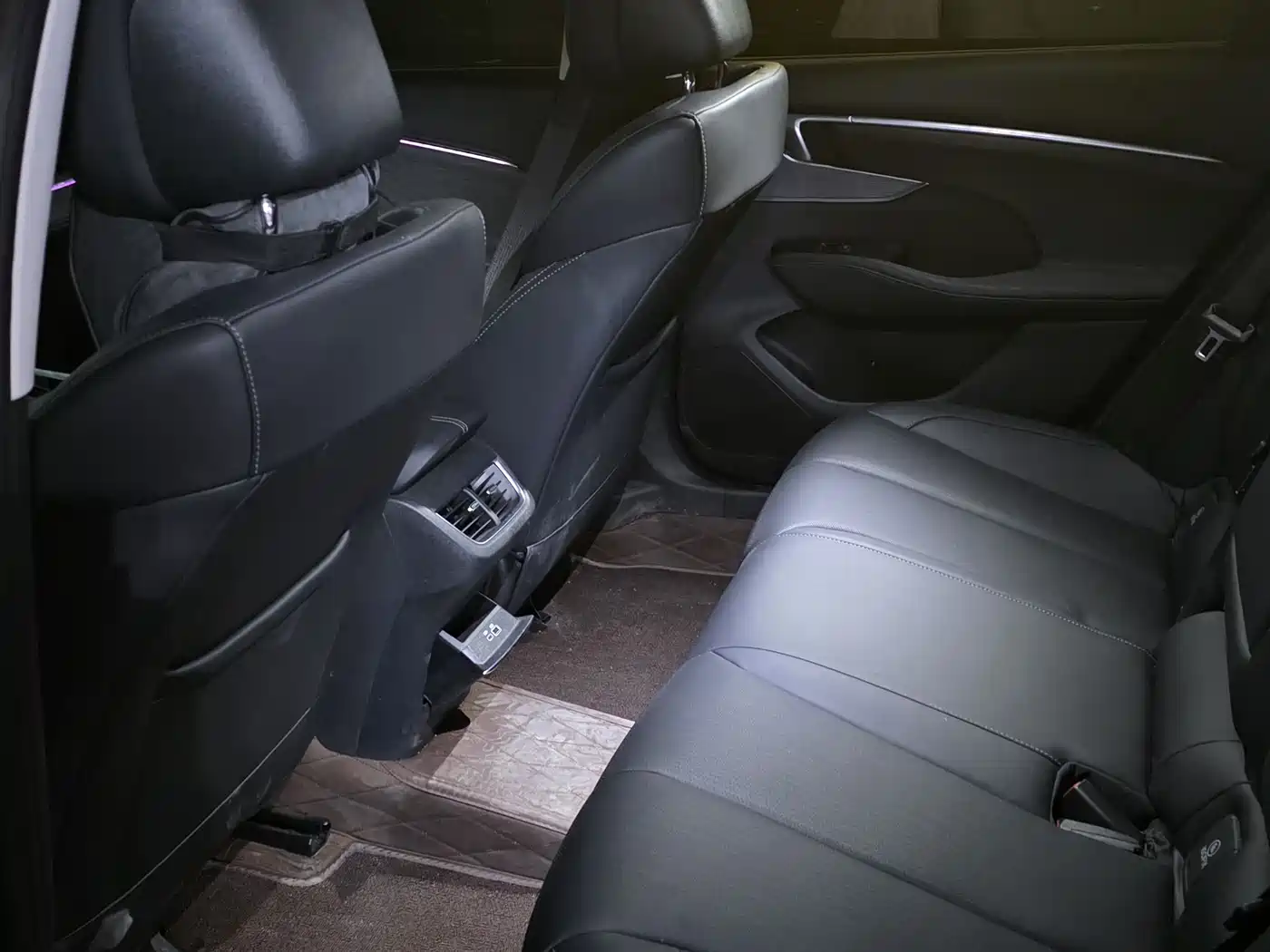 Buick LaCrosse 2025 Model 28T Platinum Edition фото 6