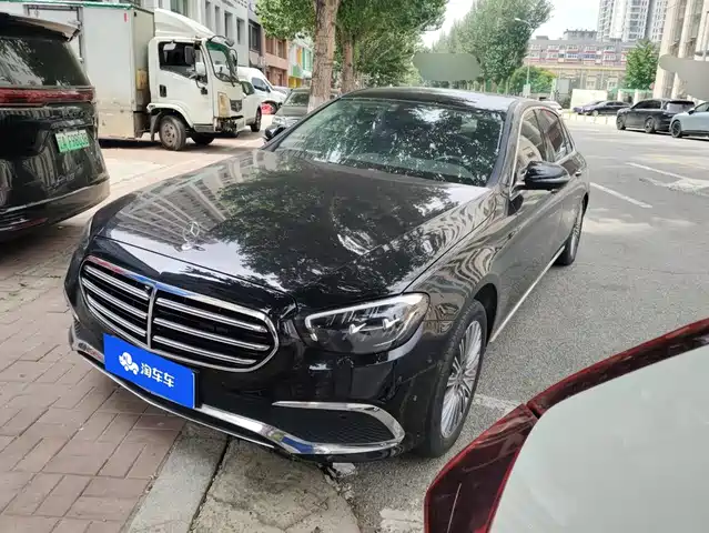Mercedes-Benz E-Class 2021