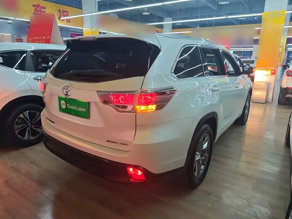 Toyota Highlander 2015 2.0T AWD Luxury Edition 7-seater фото 7