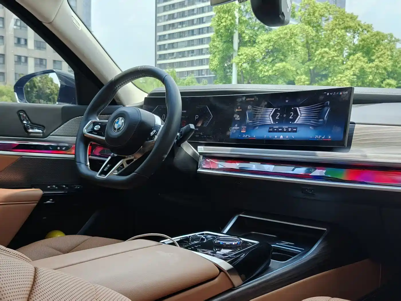 BMW 7 Series 2023 Model 735Li M Sport Package фото 9