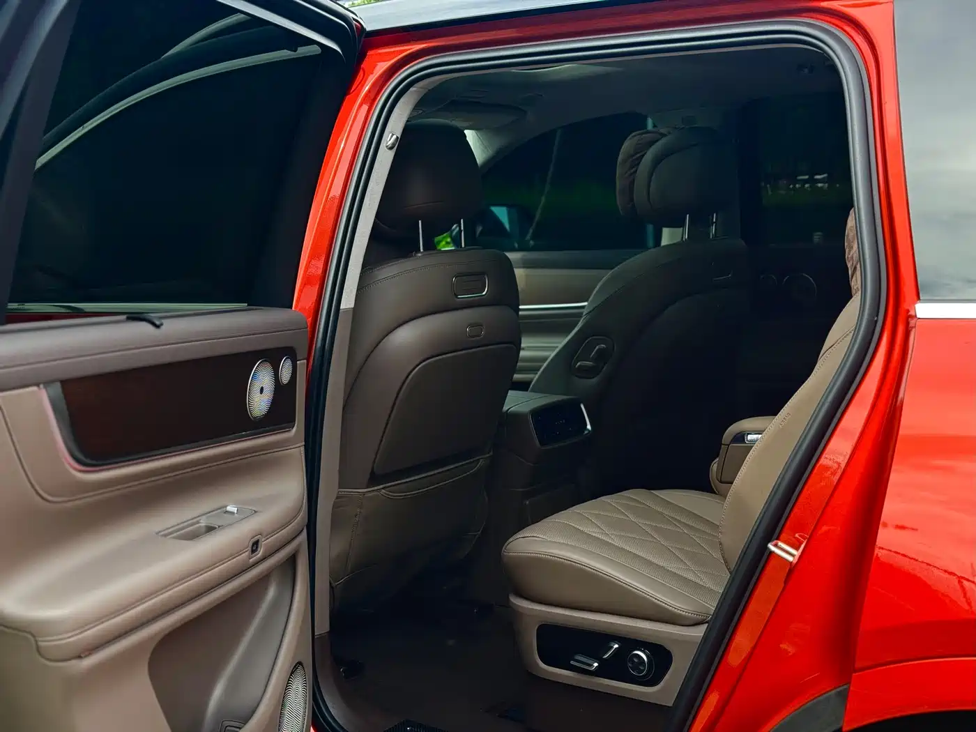 Aito M9 2024 2024 Range Extender Max Edition 42kWh 6-seater
