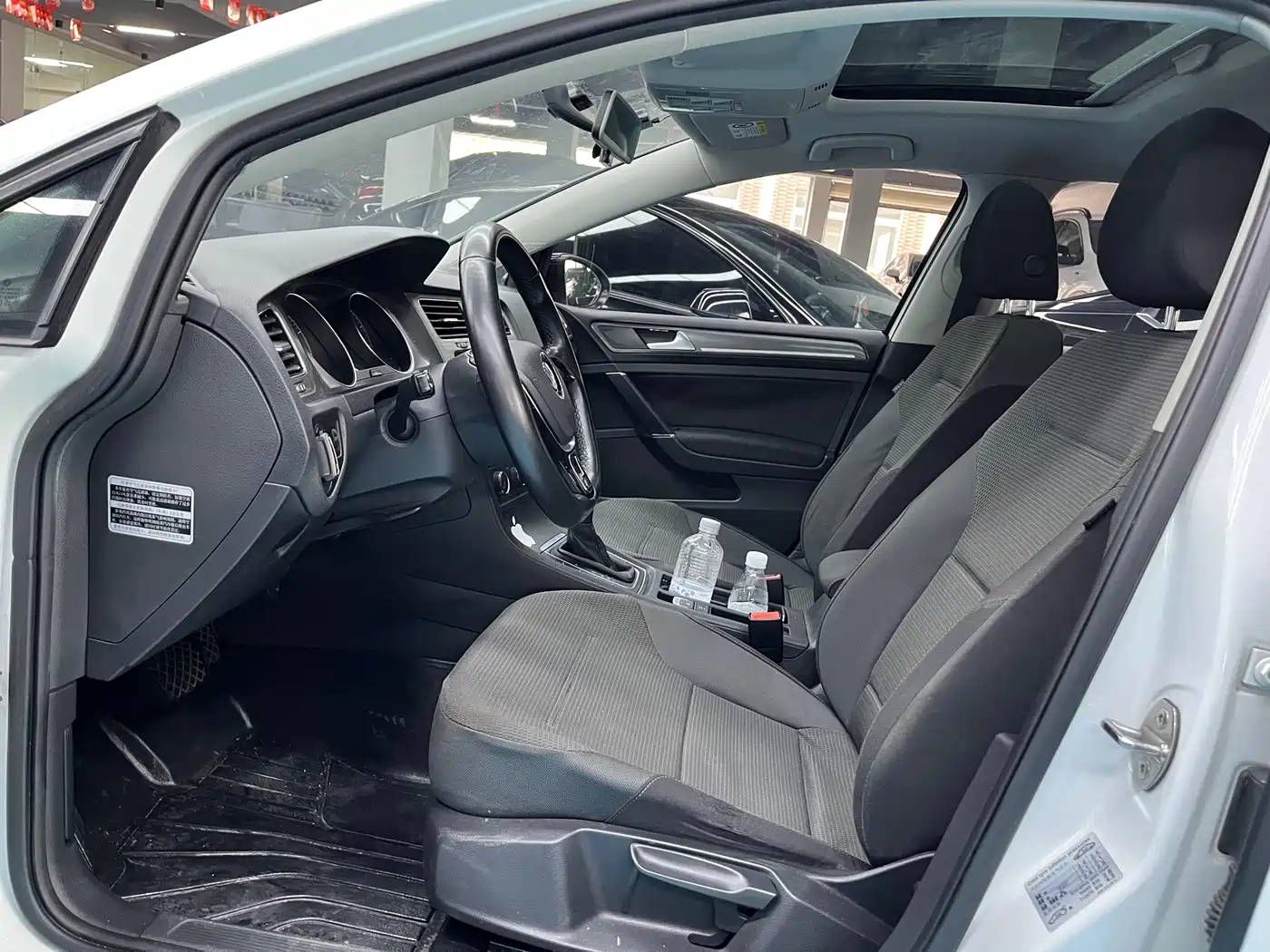 Volkswagen Golf 2016 230TSI Automatic Comfort фото 7
