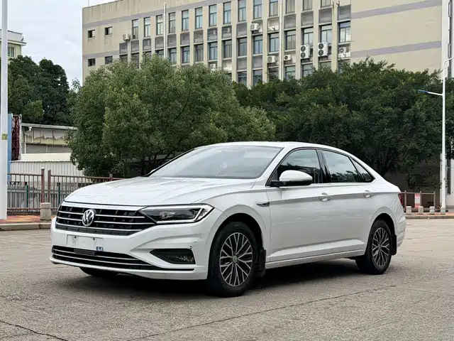 Volkswagen Sagitar 2021