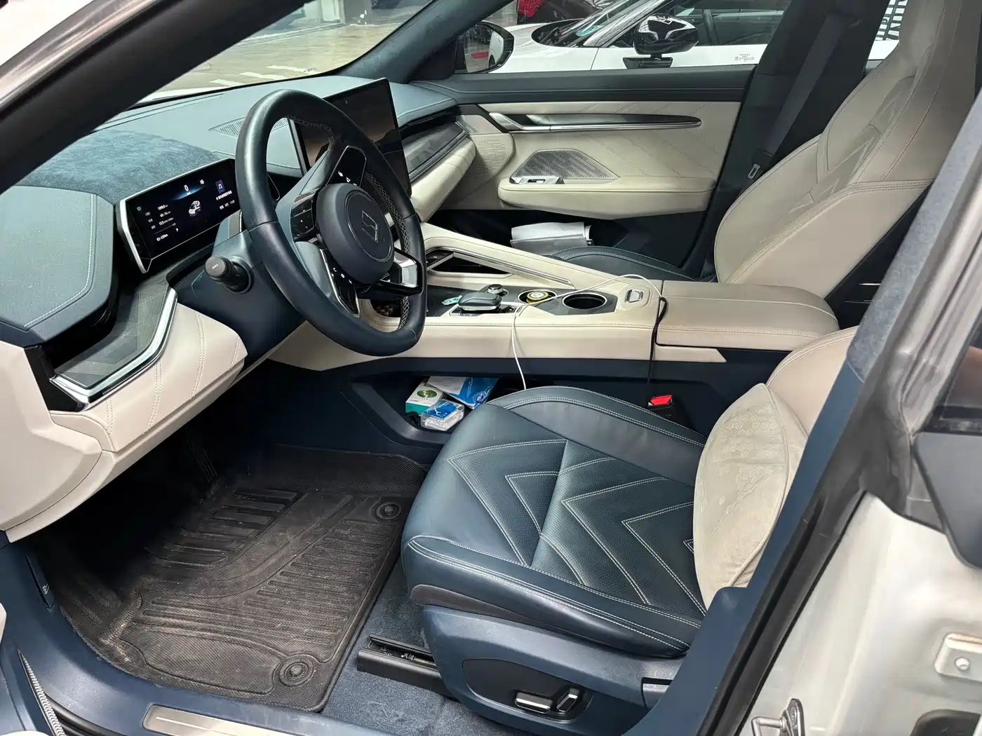 ZEEKR EXTREME KRYPTON 001