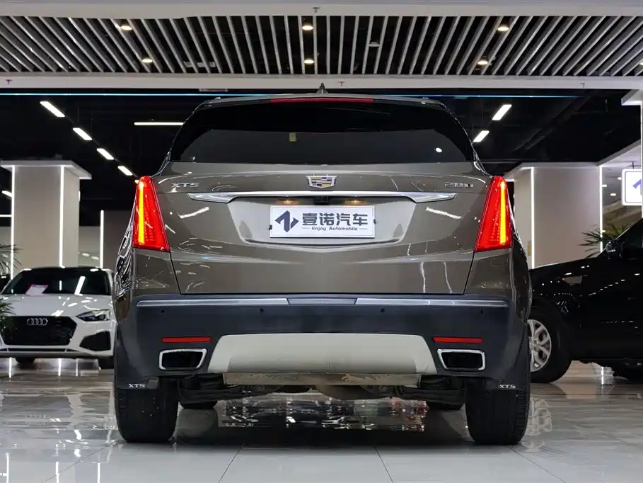 Cadillac XT5 2016 28T AWD Platinum Edition фото 7
