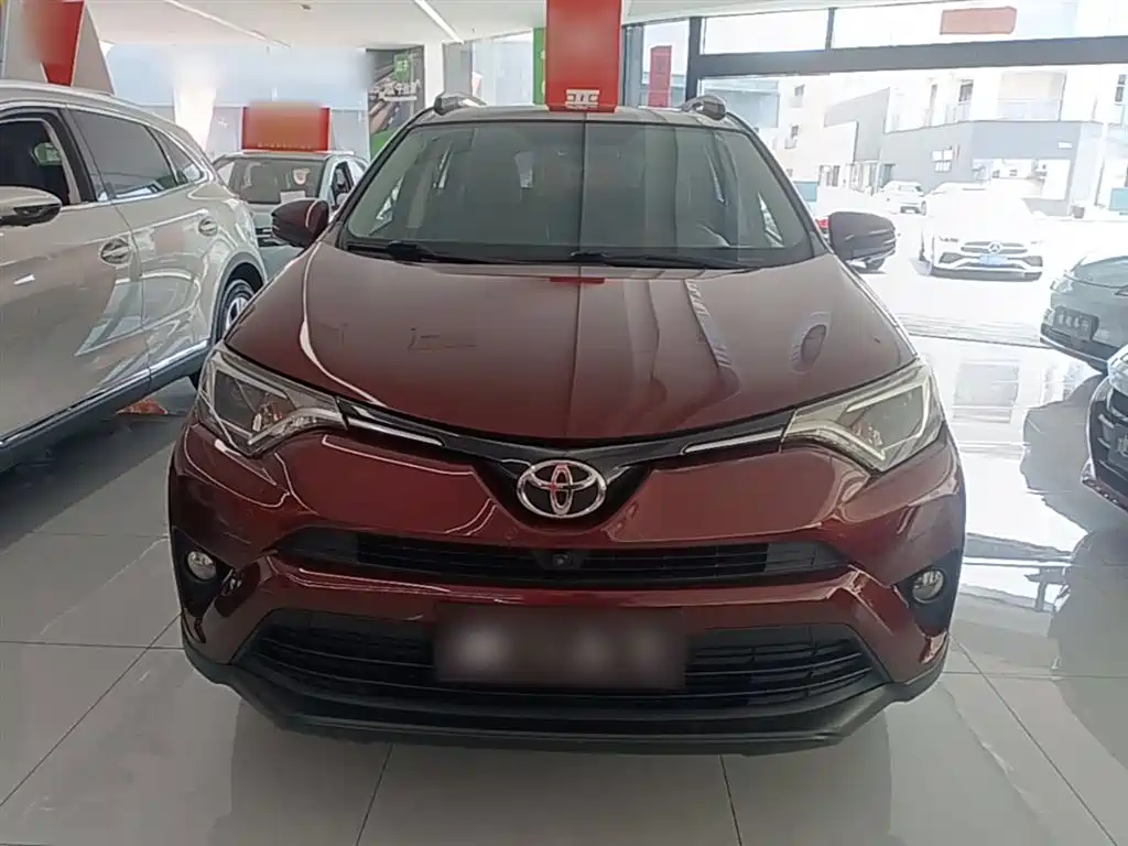 Toyota RAV4 Rongfang 2016 2.0L CVT 2WD Trend (China V) фото 3