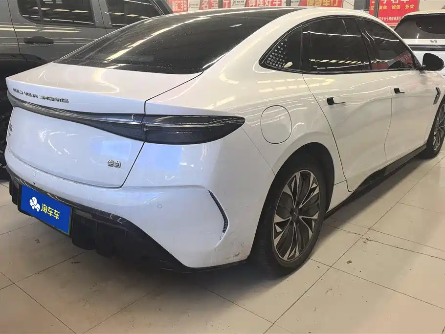 BYD Seal 2023 Champion Edition 550km Premium фото 3