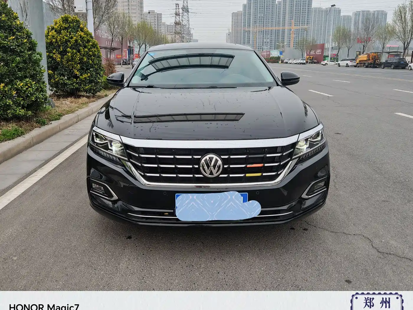 Volkswagen Passat 2020 330TSI Luxury Edition China VI фото 2