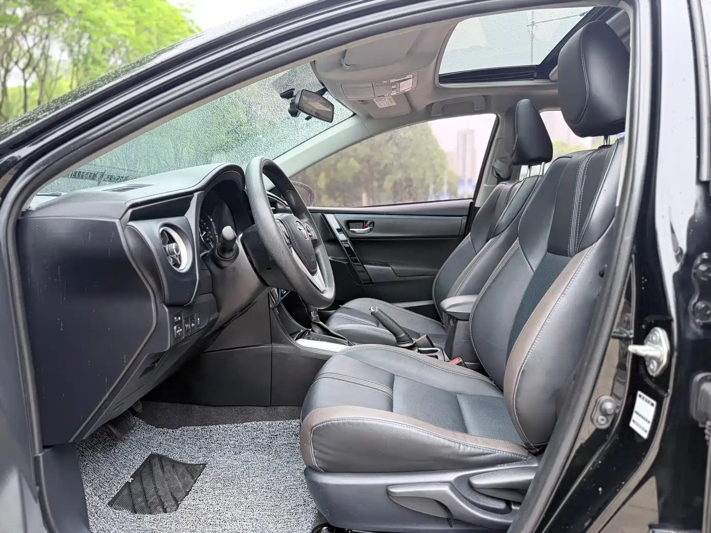Toyota Levin 2018 185T CVT Premium Edition China V фото 9