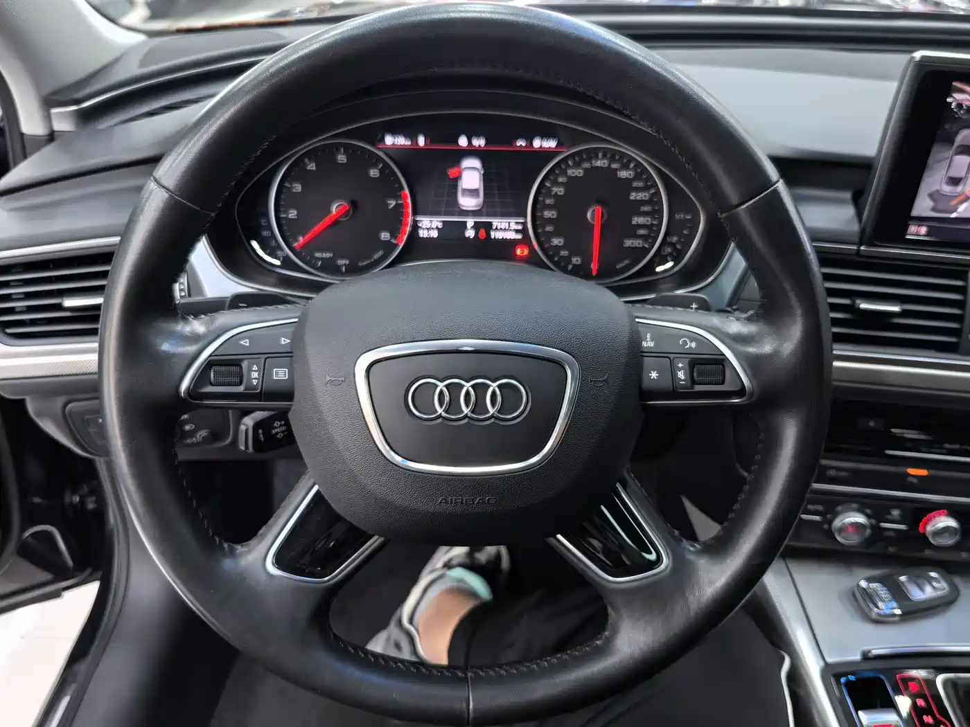 Audi A6L 2018 Model 35 TFSI Collector's Edition фото 10