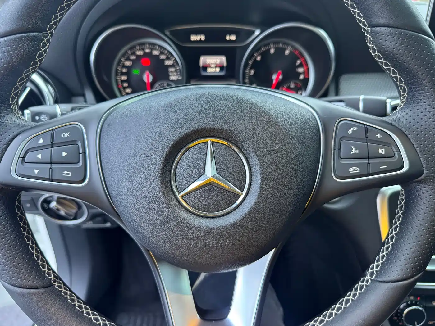 Mercedes-Benz GLA 2018 GLA 200 Fashion фото 8