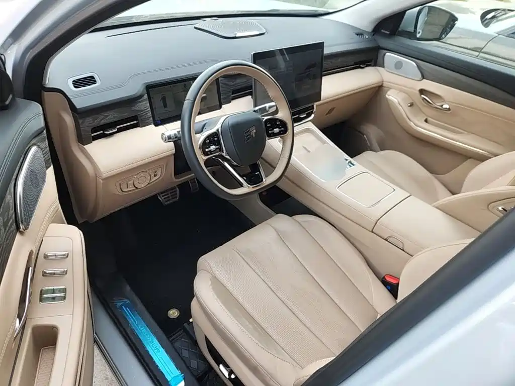 Jetour Shanhai L9 2025 2025 Model 1.5TD 2DHT Flagship 6-Seater