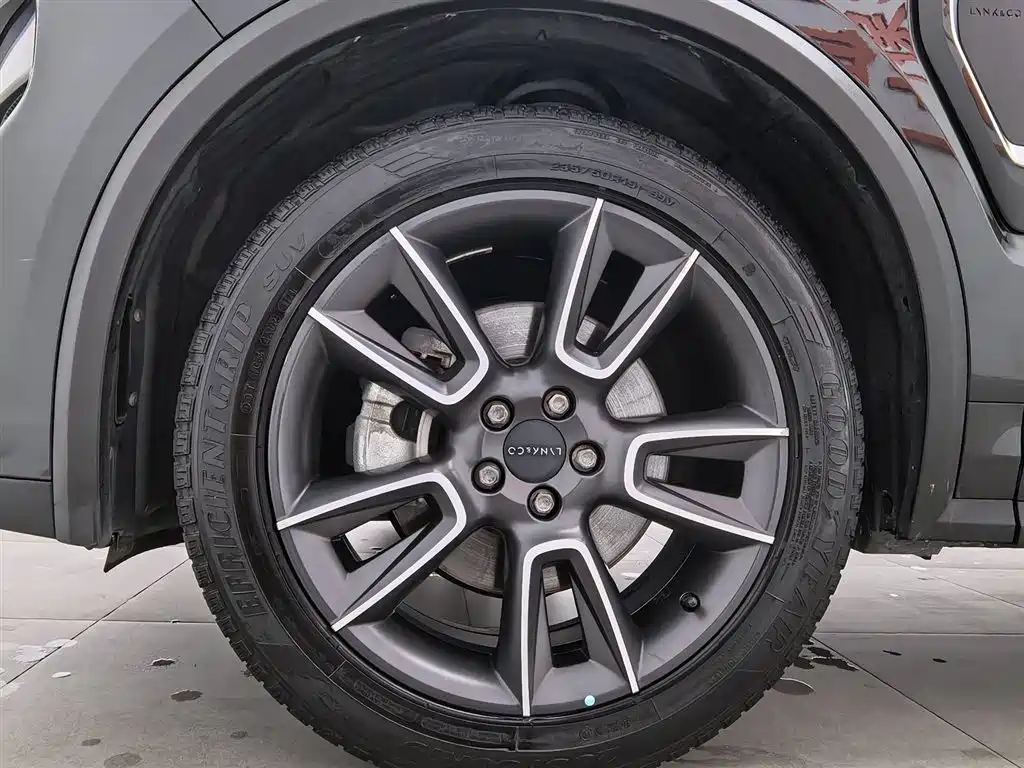 Lynk & Co 01 2021 2.0TD 2WD Pro фото 17