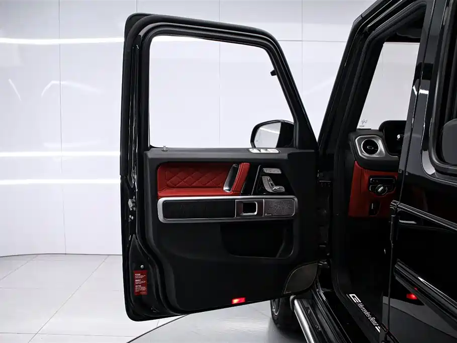 MERCEDES-BENZ G-CLASS