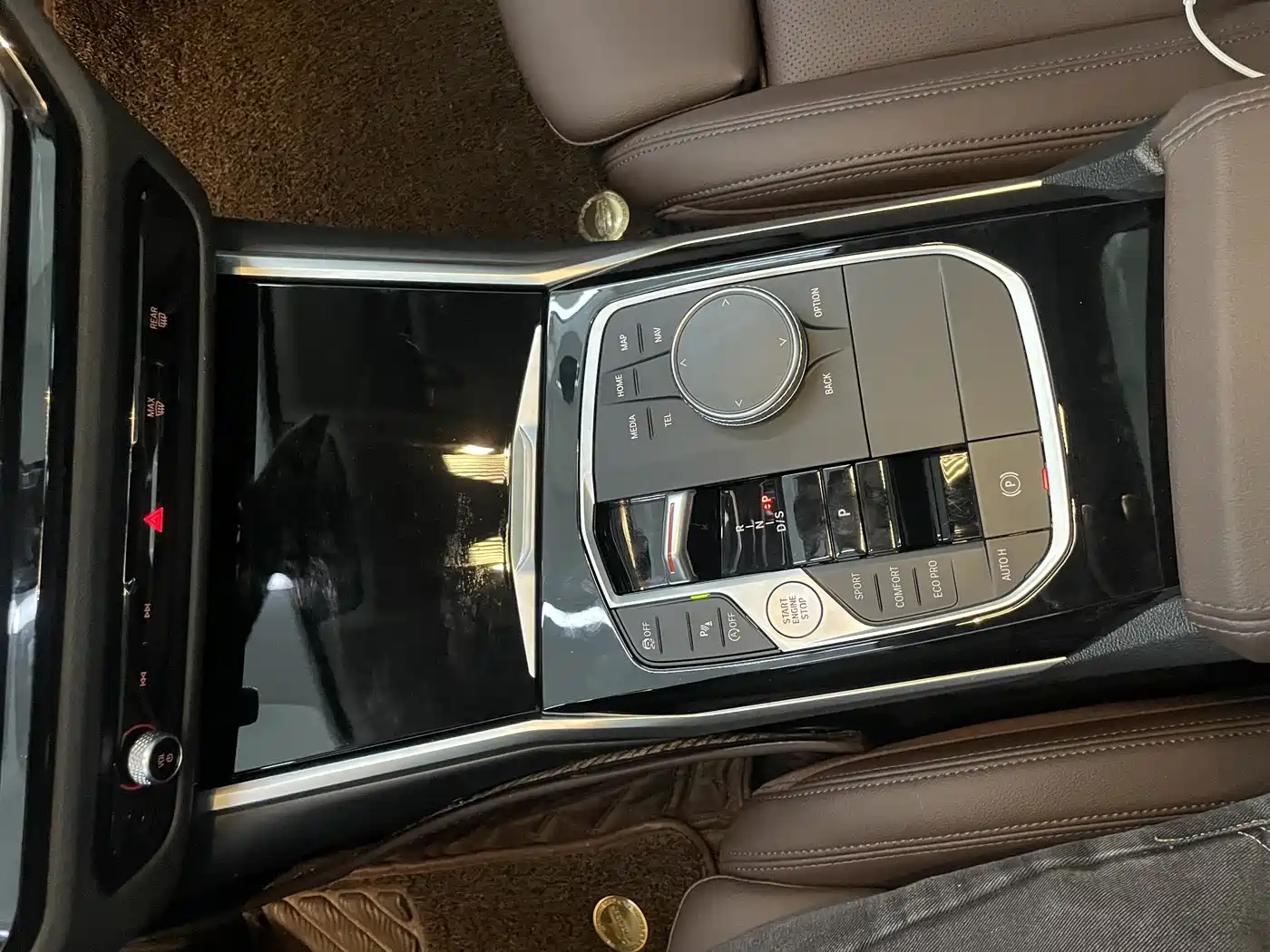 BMW 3 Series 2023 320Li M Sport Package фото 10