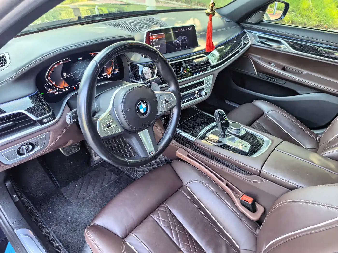 BMW 7 Series 2021 Model 730Li M Sport Package фото 7