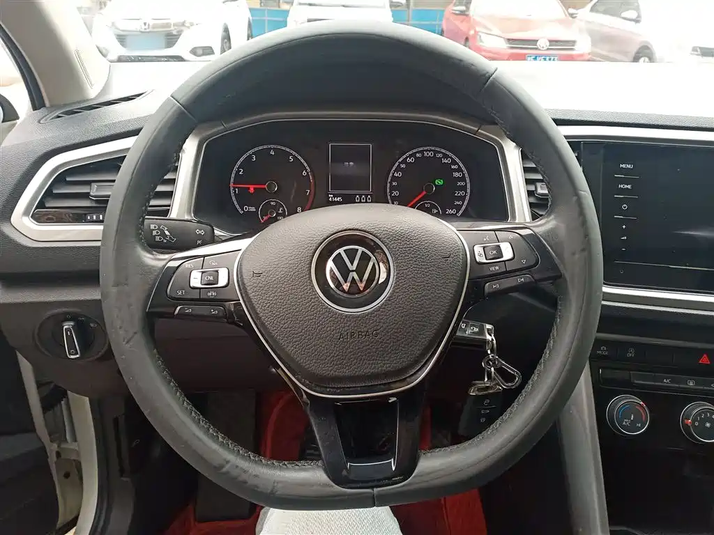 Volkswagen T-ROC 2021 Facelift 280TSI DSG 2WD Elite Smart Connect Edition фото 7