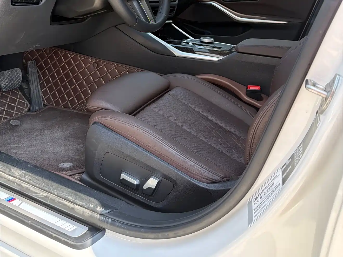 BMW 3 Series 2023 320Li M Sport Package фото 9