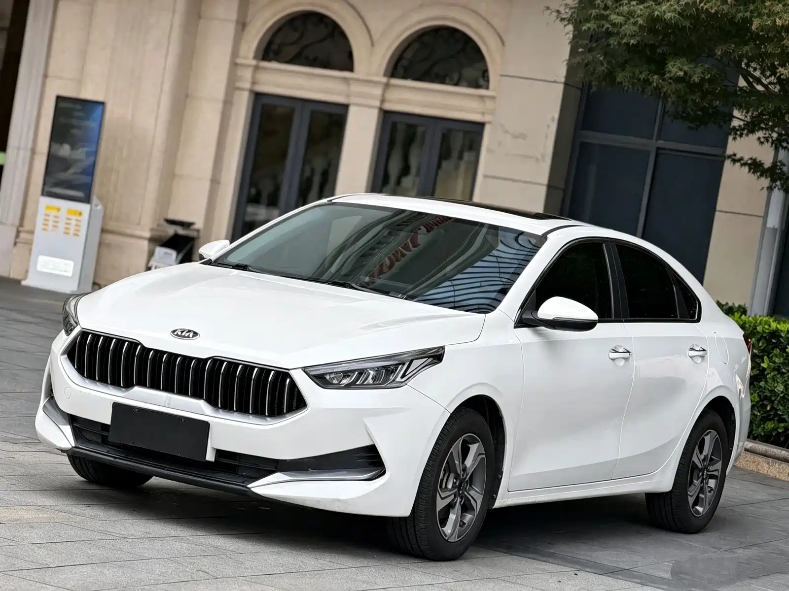 Фото 1 - Kia K3