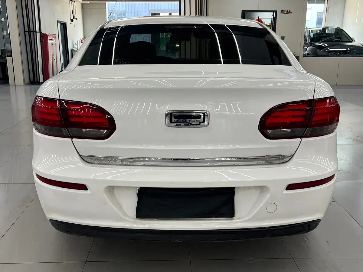 Qoros 3 2019 2018 Sedan 1.6L Auto Leading
