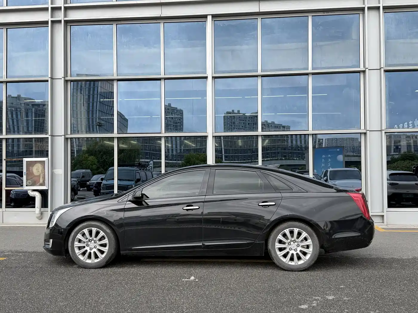 Cadillac XTS 2017 28T Luxury фото 3