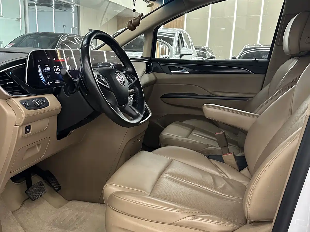 Фото 3 - Buick GL8