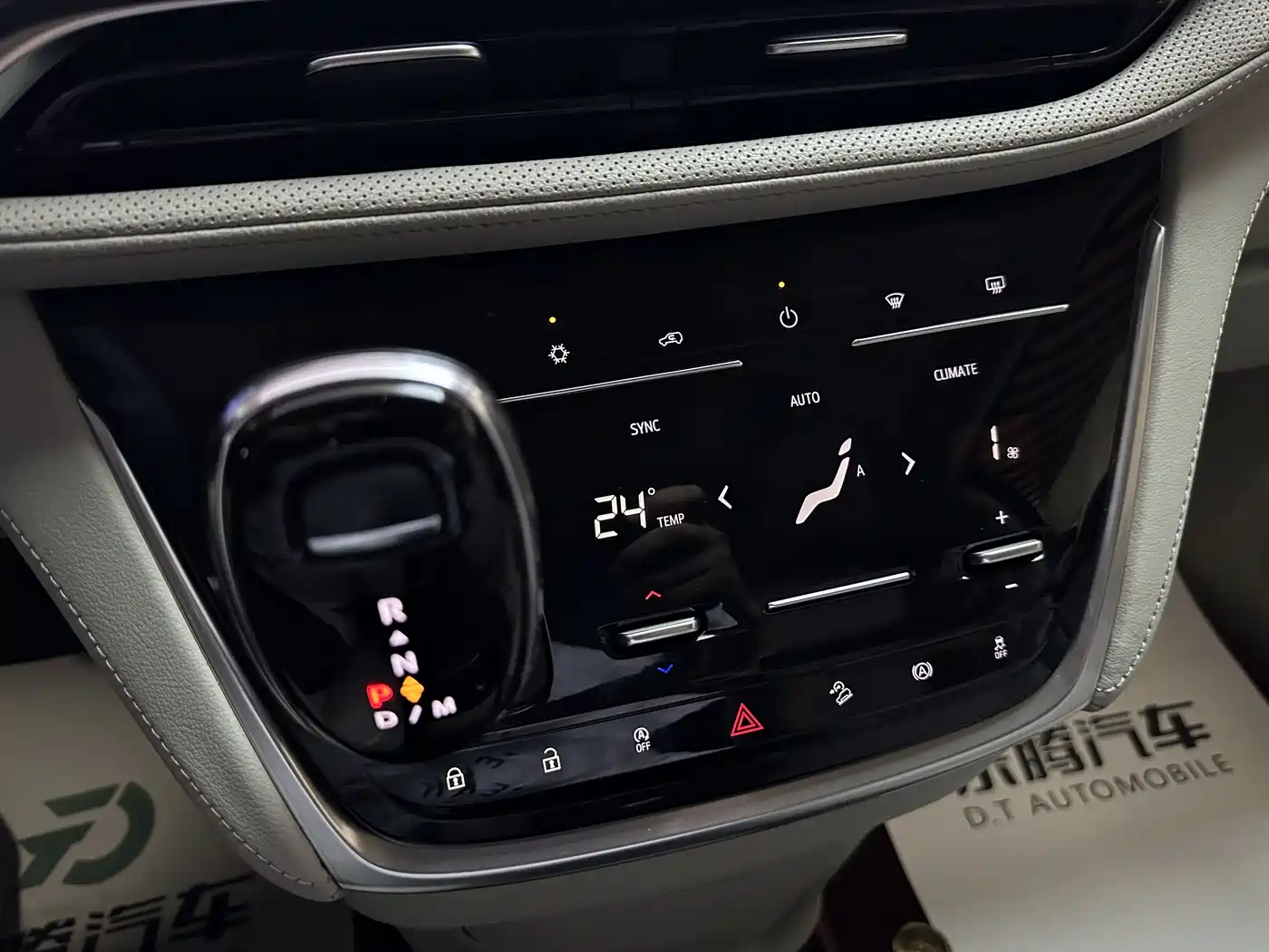 Buick GL8 2023 ES Landmaster Comfort фото 15