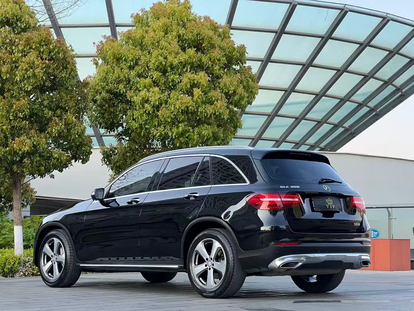 Mercedes-Benz GLC 2016 GLC 300 4MATIC Dynamic фото 4