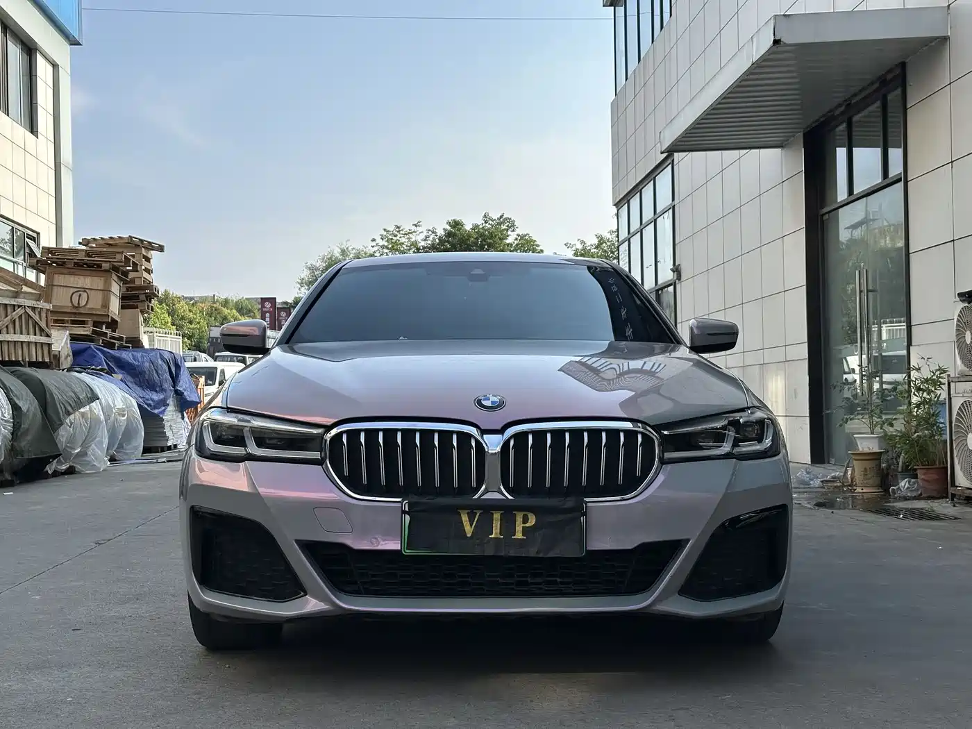 BMW 5 Series New Energy 2021 535Le M Sport Package фото 2