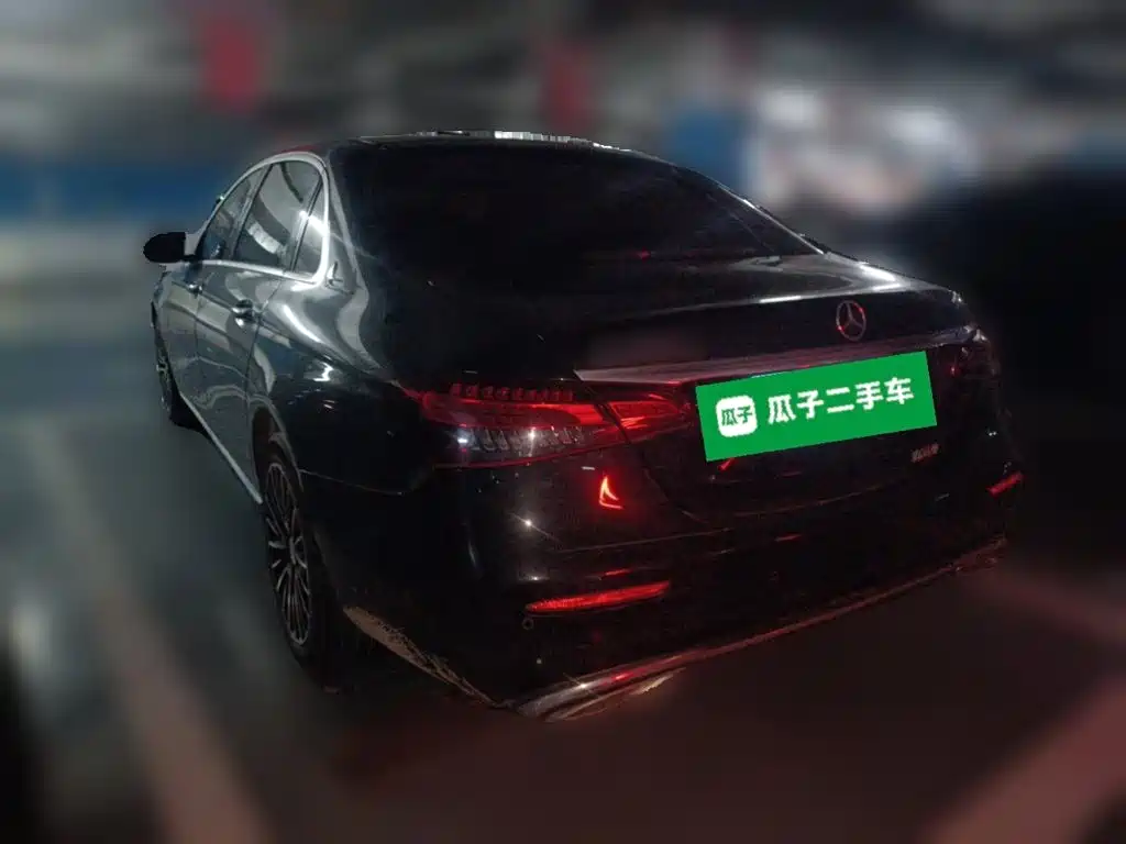 Photo 4 - Mercedes-Benz E-Class