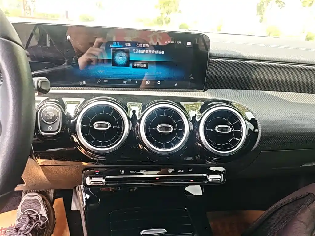 Mercedes-Benz A-Class 2022 Facelift A 200 L Sport Sedan Dynamic фото 13