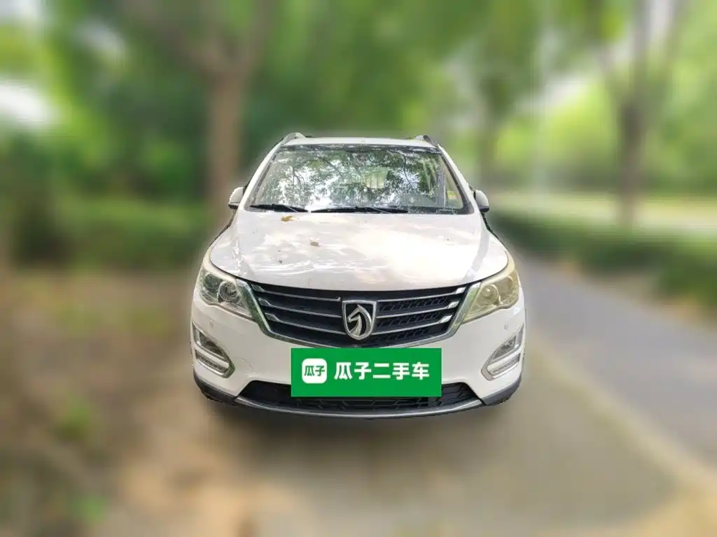 Baojun 560 2017 2016 1.5T Manual Luxury
