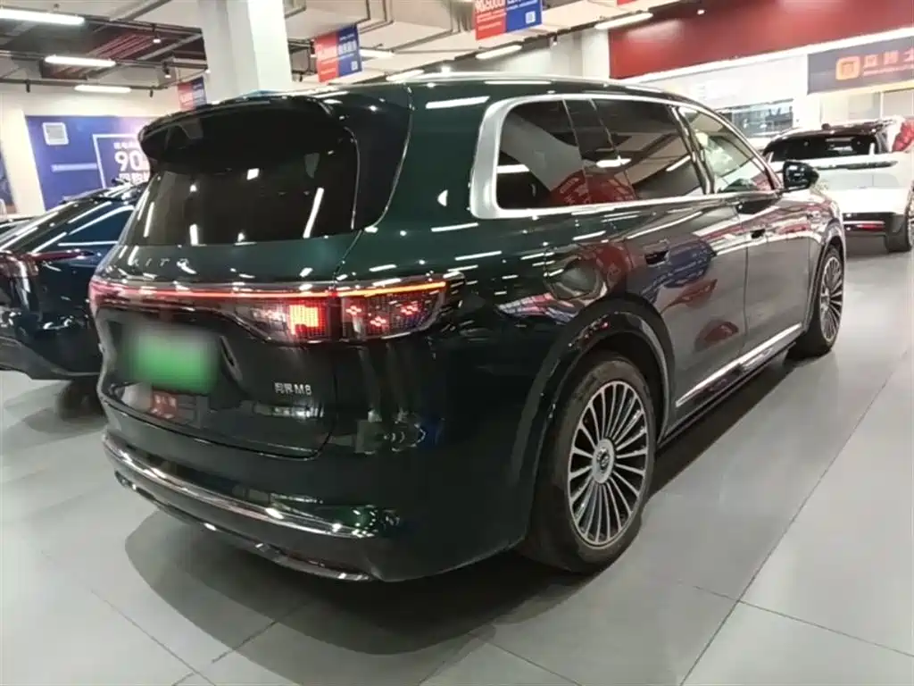 AITO Wenjie AITO M8 2025 Extended Range Ultra 53.4kWh 6-Seater фото 7