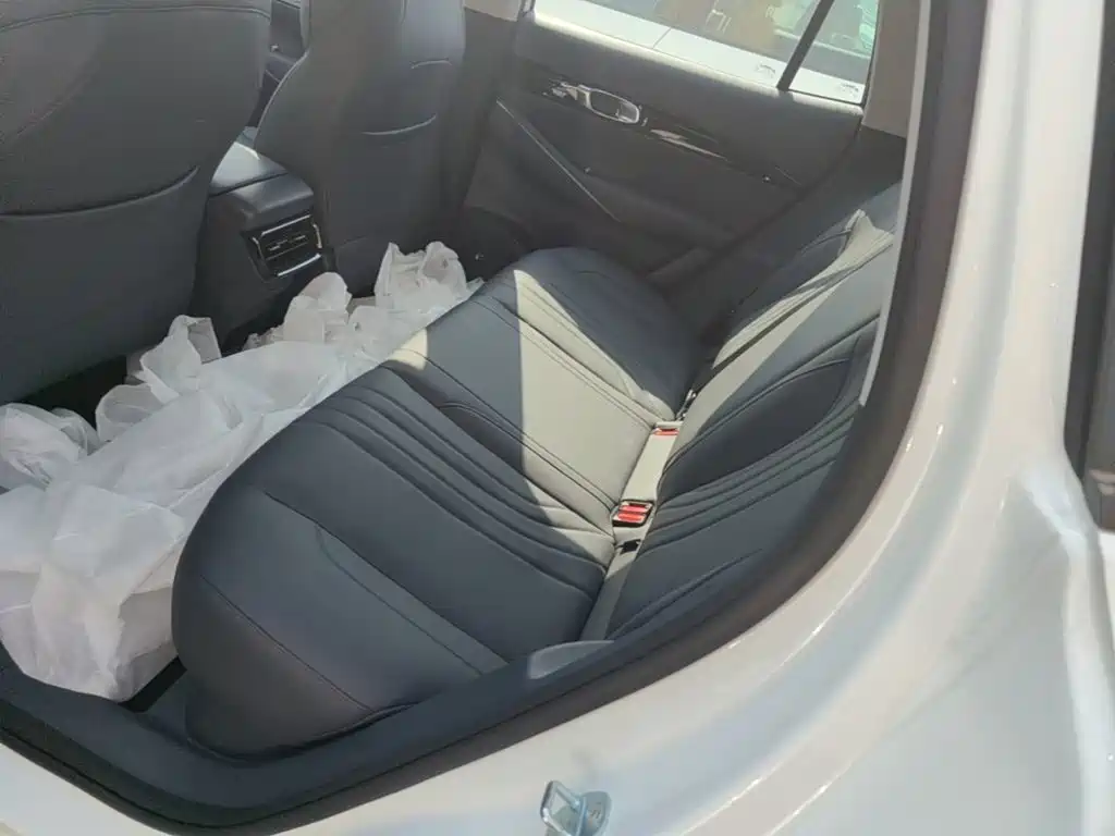 Geely Galaxy Galaxy E5 2026 2026 530km Voyager Edition