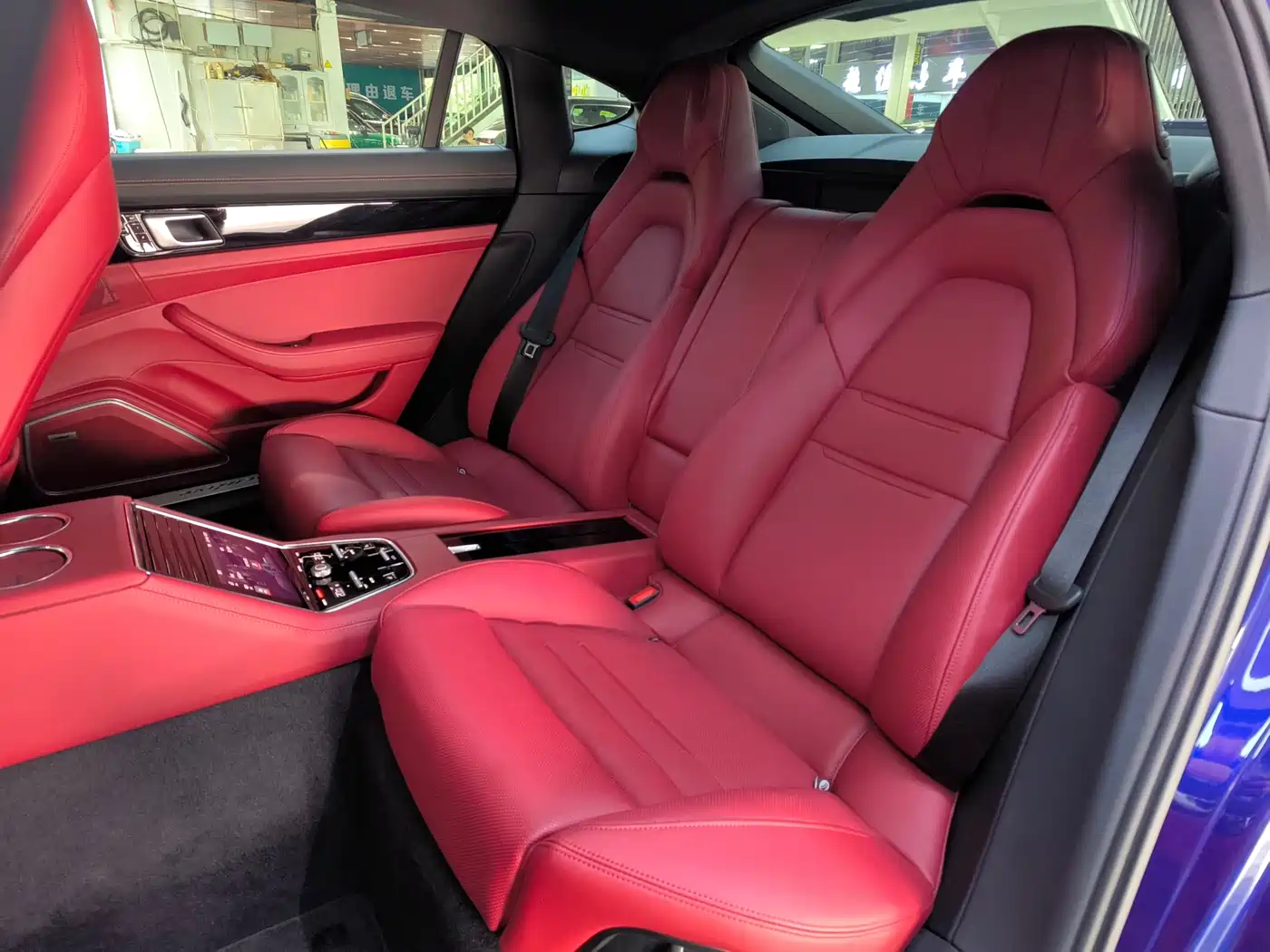 Porsche Panamera 2021 Panamera 4 Executive Long Wheelbase 2.9T фото 17
