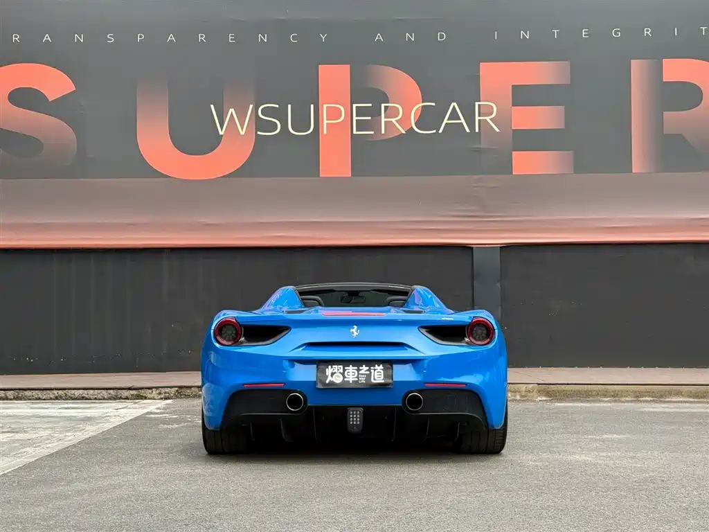 Ferrari 488 2019 2015 488 Spider