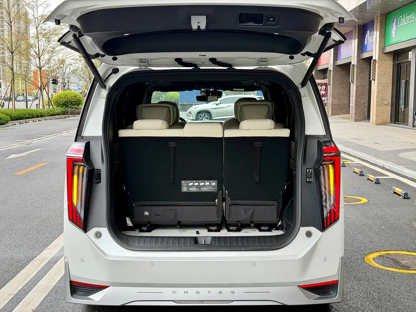 GAC Trumpchi Trumpchi M8 2023 Model Master Series 400T Flagship Edition фото 5