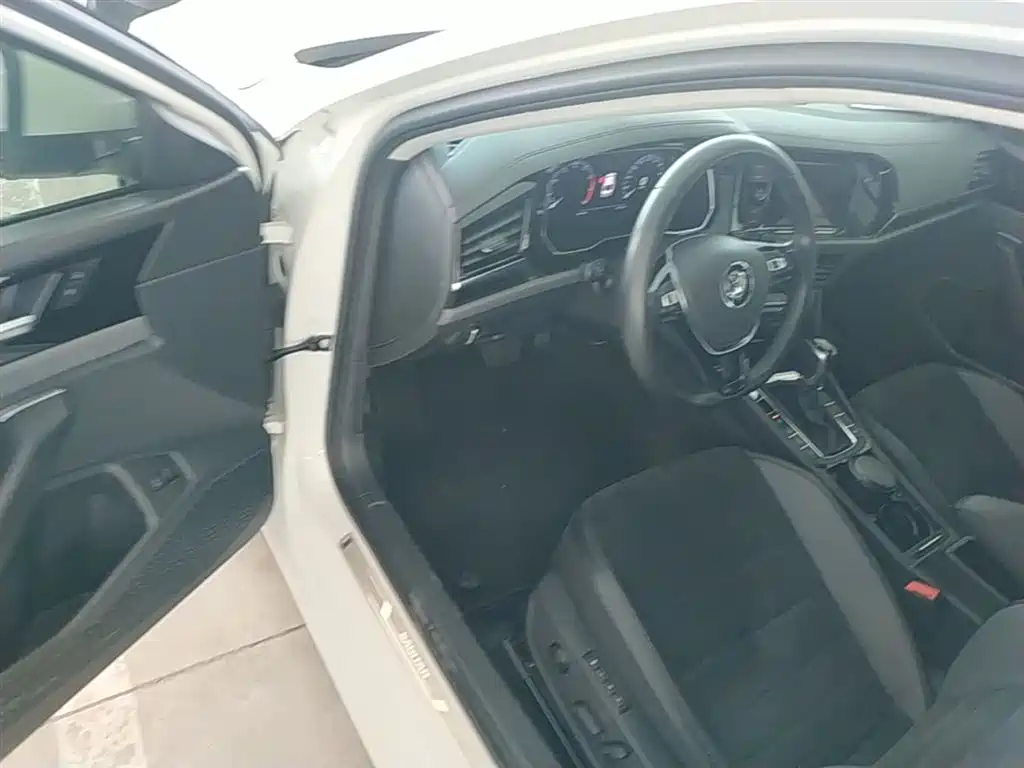 Volkswagen Sagitar 2019 280TSI DSG Luxury Edition China VI фото 12
