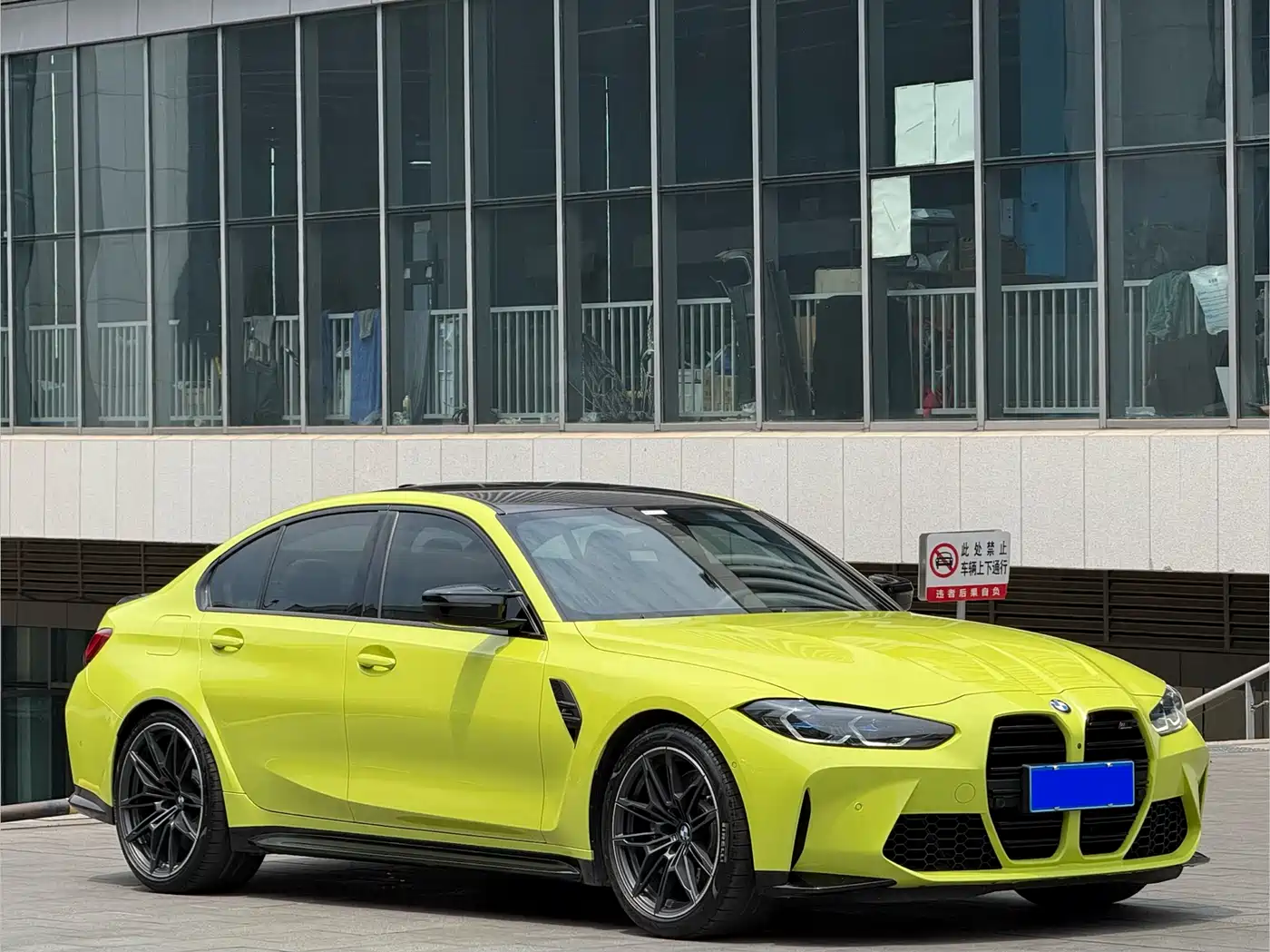 BMW M3 2021 M3 Sedan Thunder Edition фото 2