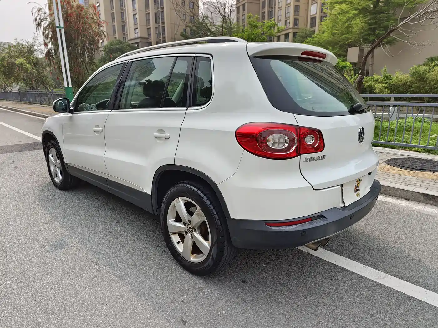 Volkswagen Tiguan 2010 1.8TSI Automatic 2WD Elite фото 5