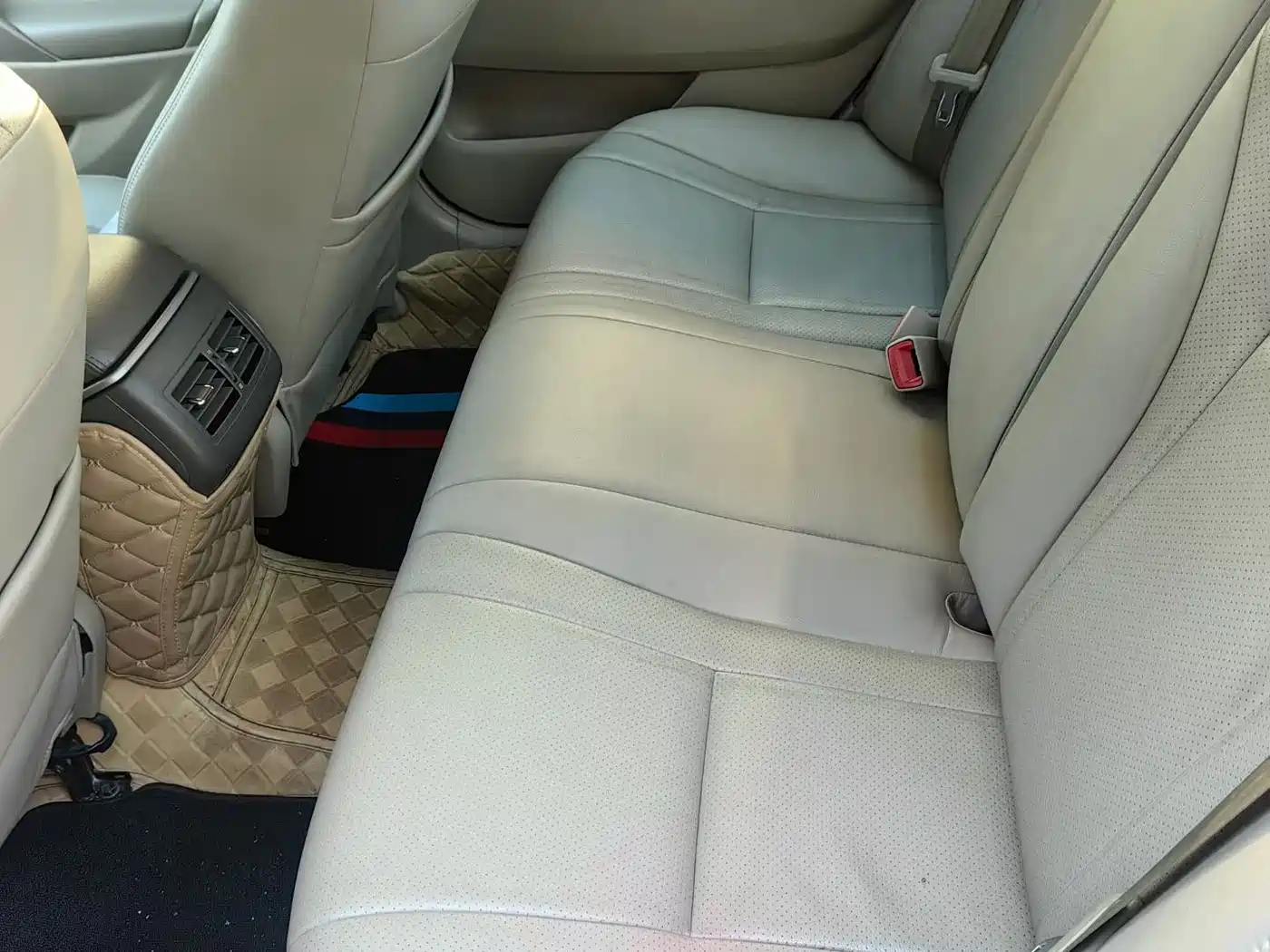 Toyota Camry 2013 200E Classic Elite Edition фото 7