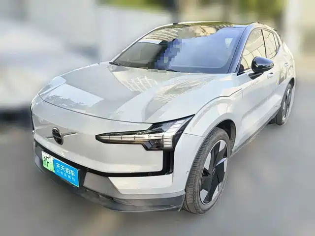 Volvo EX30 2024