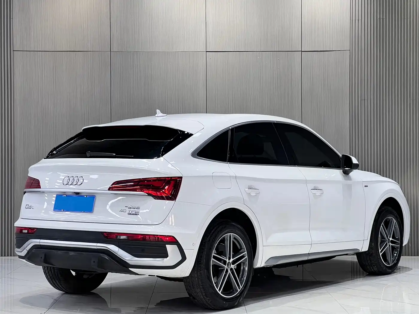 Audi Q5L Sportback 2022 40 TFSI Fashion Style фото 5