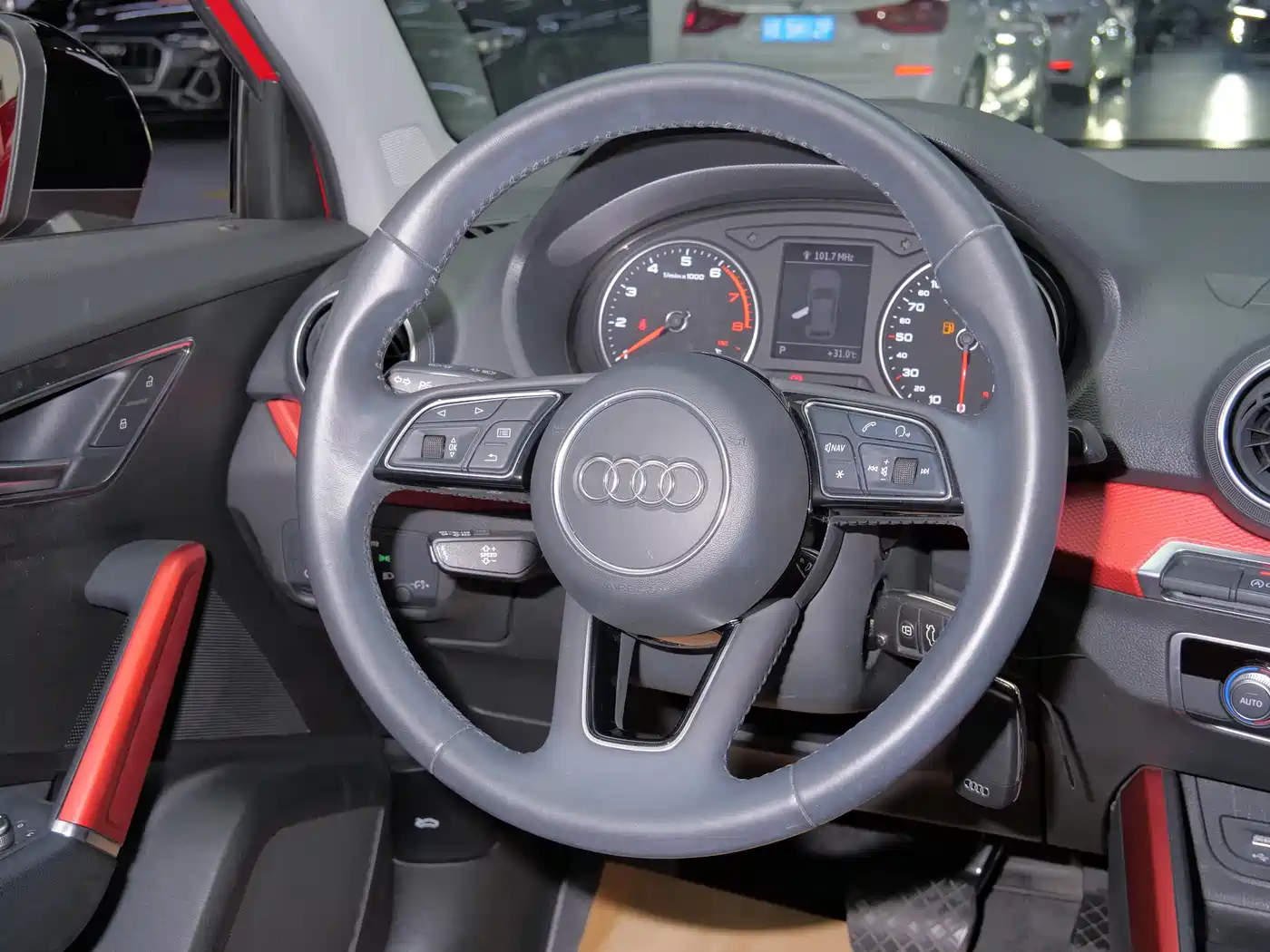 Audi Q2L 2018 35 TFSI Fashion Dynamic China VI фото 10