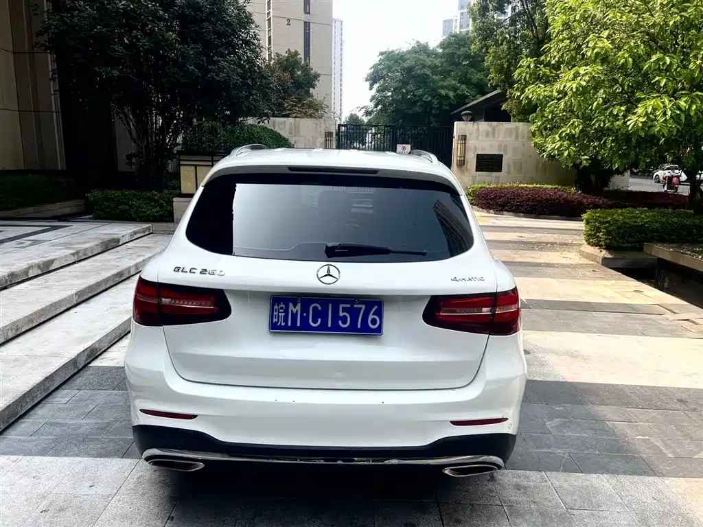 Mercedes-Benz GLC 2017 GLC 260 4MATIC Luxury фото 5