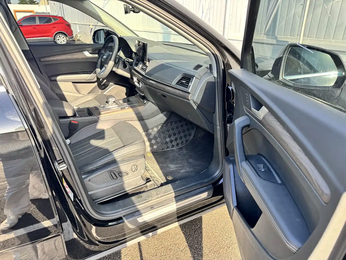 Audi Q5L 2023 40T Luxury Elegance фото 10