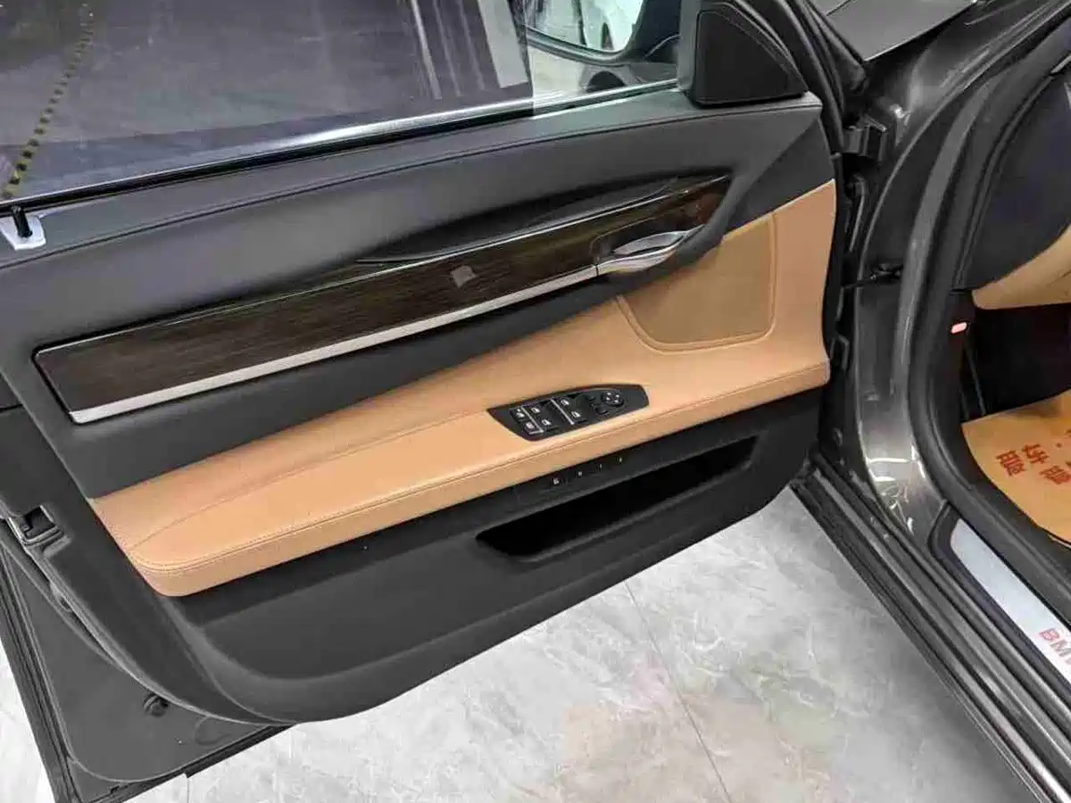 BMW 7 Series 2014 2013 Model 730Li Leading