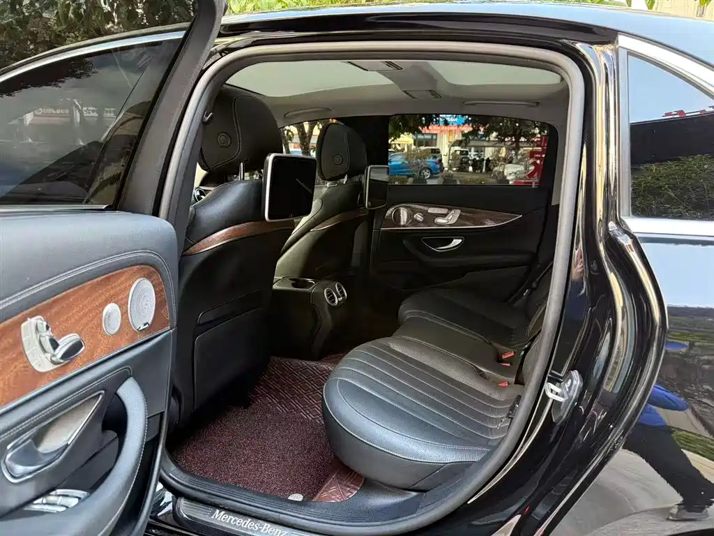 Mercedes-Benz E-Class 2020 Facelift E 300 L Exclusive фото 2
